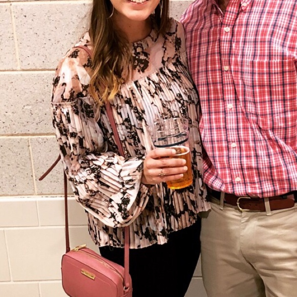 Cliche long sleeve floral blouse size M like new